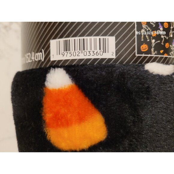 Way To Celebrate Black Pumpkin Skeleton Plush Throw Halloween Blanket 50" x 60" - Picture 4 of 9